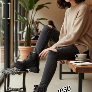 BORCEGO CON CUELLO Y TACHAS